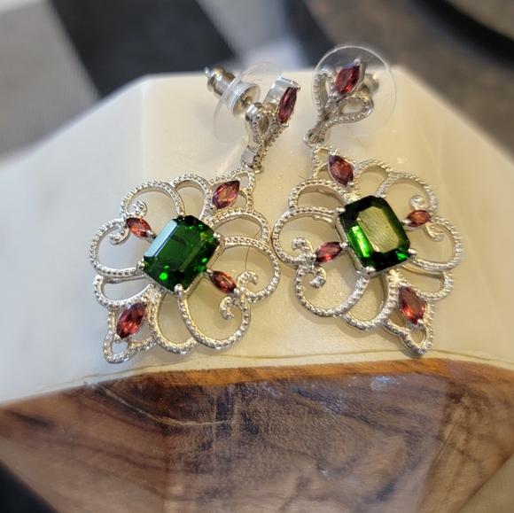 Jewelry - Gorgeous Natural Chrome Diopside and Mozambique Garnet Earrings Platinum over SS